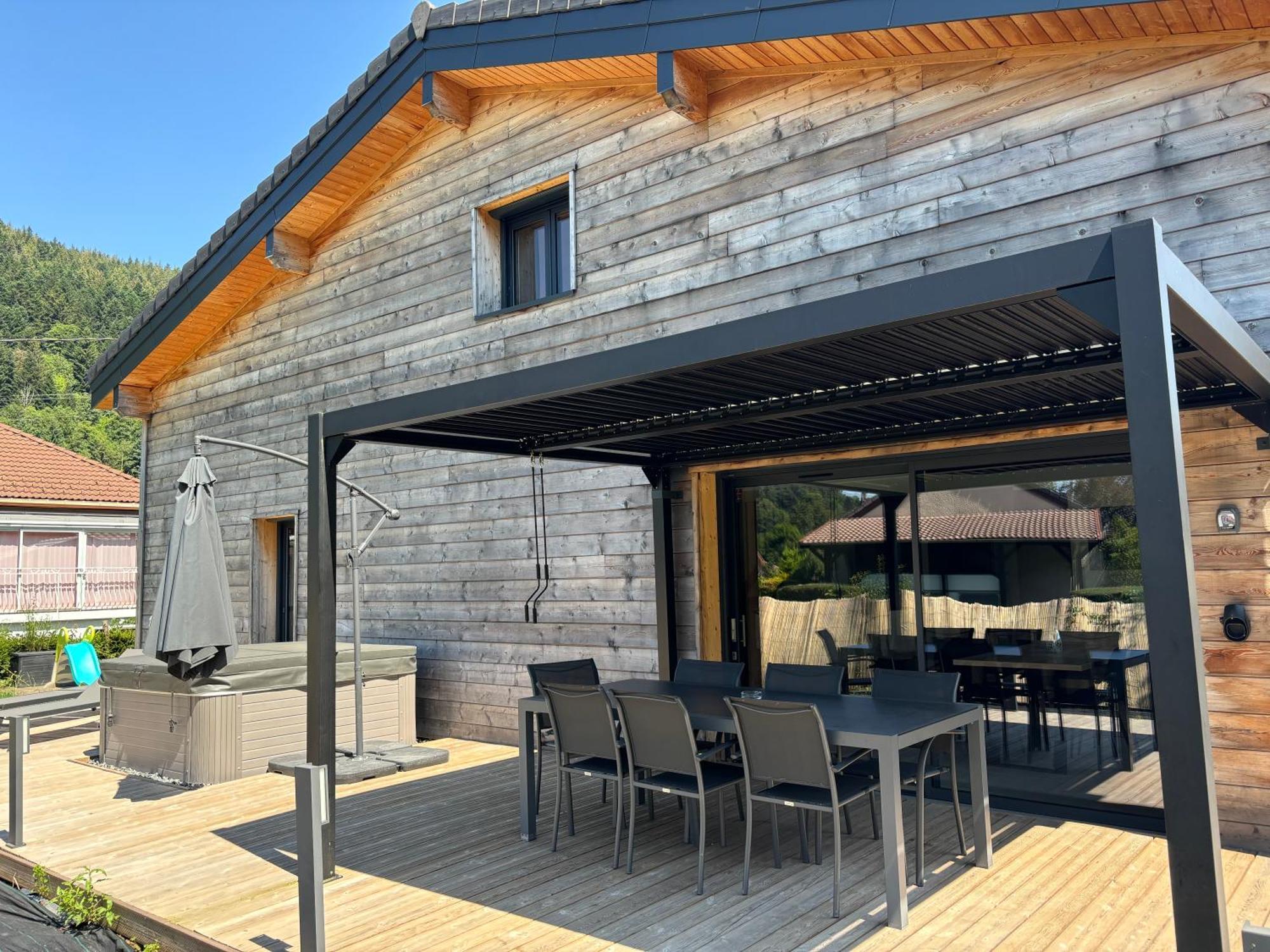 Le Grand Perce Neige & Jacuzzi A Proximite De Gerardmer Chalet *